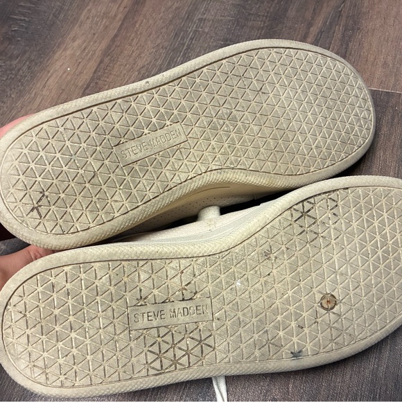 Steve Madden Doyen Sneakers - Picture 5 of 7
